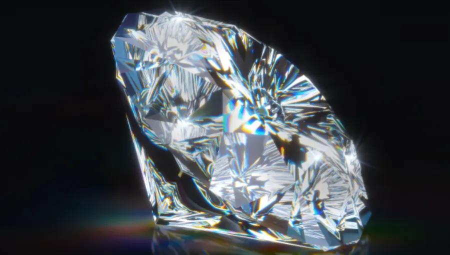 fluorescence in natural diamonds