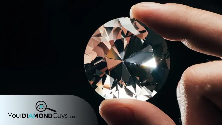 diamond culet size diagram showing culet at bottom of diamond