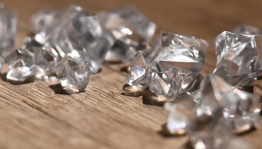 Fancy shapes in lab diamonds visual guide showing common visual traps like bow tie and windowing