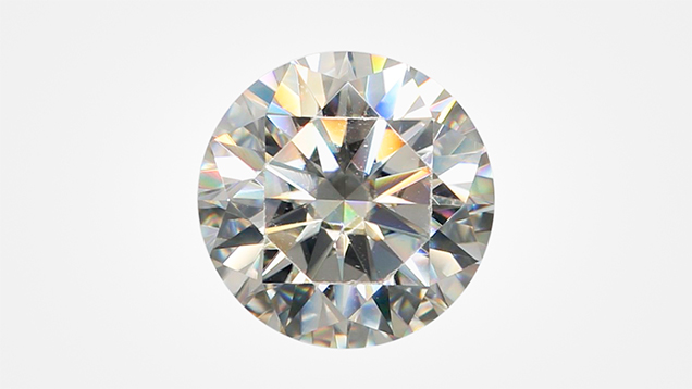 The round brilliant moissanite that carried a fraudulent GIA inscription