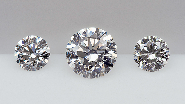 GIA comparison of the diamond and similar color masterstones under standard color grading conditions